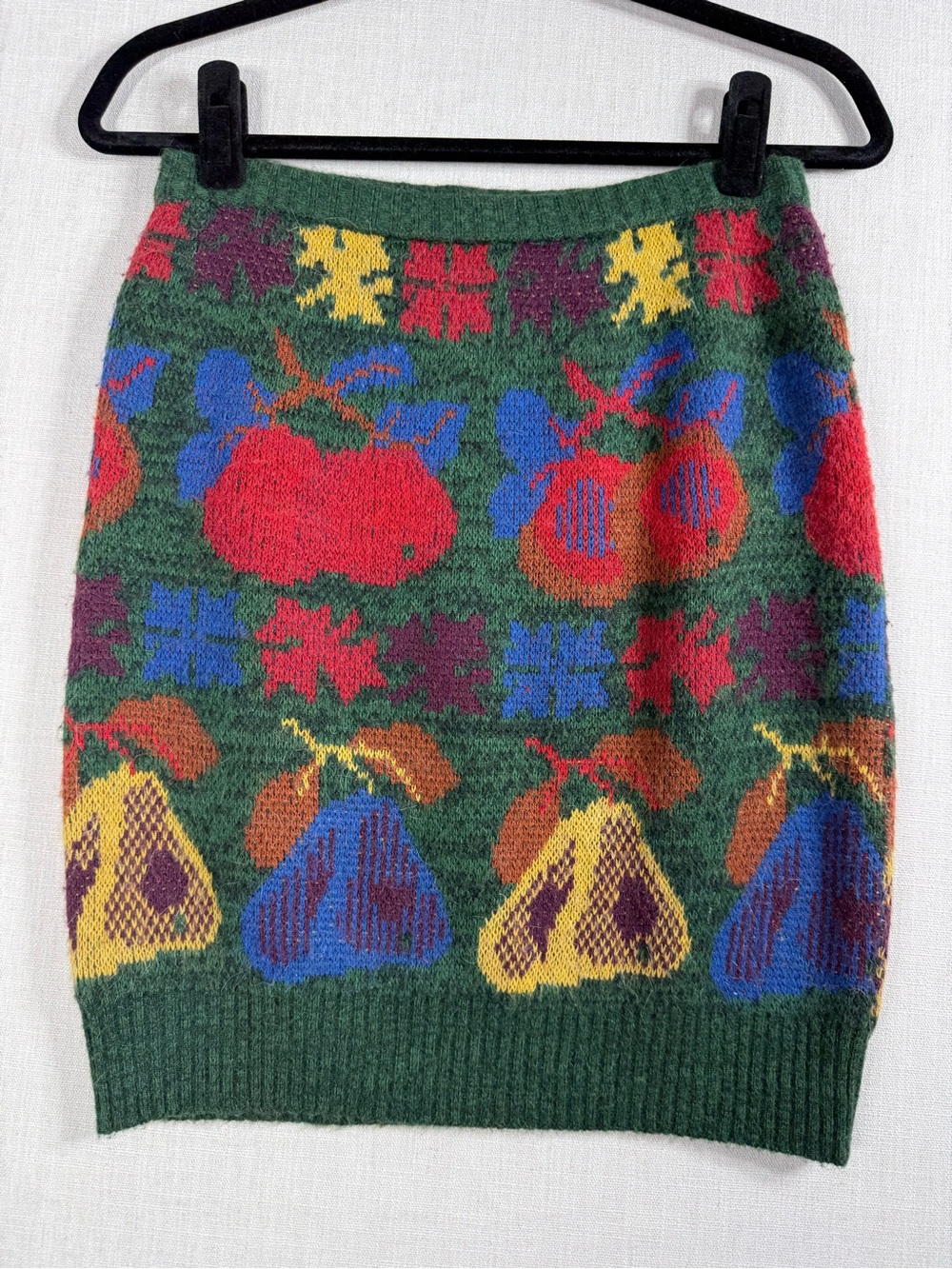 French Connection Green Fruit-Pattern Knit Mini Skirt vintage 1980s - 1990s